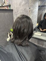 ネームレス 心斎橋(nameless)&nbsp;レイヤーミディアム 外ハネ 暗髪