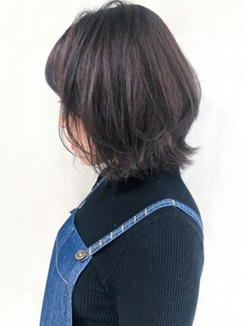 アルバム 新宿(ALBUM SHINJUKU) ミントアッシュレイヤー_ウェーブパーマ耳かけ_ba278911