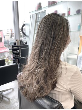 アージェガーデン(AGEE GARDEN) 地毛ハイライト ホワイトミルクティー/マットブラウン