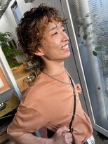 キュエ(qiie)&nbsp;ハイライト/波巻き/マッシュパーマ/ウルフ/インナーグレージュ