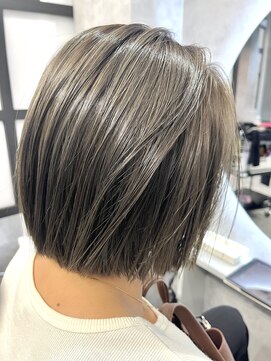 アイ(_i) グレーベージュ