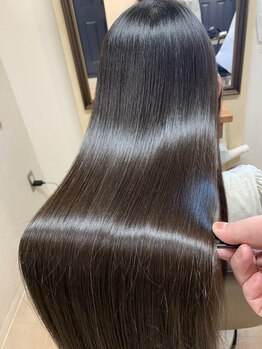 トゥーリ(tuuli)の写真/オーダーメイドの髪質改善サロン◇当店自慢のアルカリ酸熱で艶髪へ導きます【髪質改善/縮毛矯正】