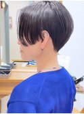 小顔似合わせ刈り上げショート黒髪ショートブルーブラック