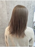 スモーキーベージュ
