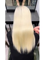 モニカ 原宿店(MONIQA) ホワイト