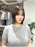 《顔まわりレイヤースタイル》