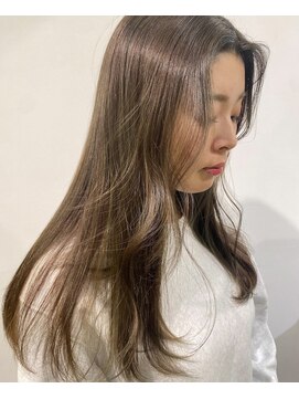 エレノア 新宿新南口(Eleanor) オリーブベージュ