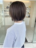 軽やかレイヤーボブ×柔らかベージュ
