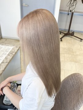 ラピステン 福岡天神 大名店(Lapis) 10代・20代/ブリーチ2回～/ミルクティーベージュ/ダブルカラー