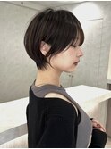 ダークアッシュ前髪あり大人ショート