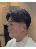 ニュアンスパーマ ビジネスパーマ　センターパート　刈り上げ