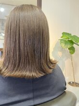 アプリシラブ(Apprecilove)&nbsp;白髪ぼかしグレージュ×外ハネ