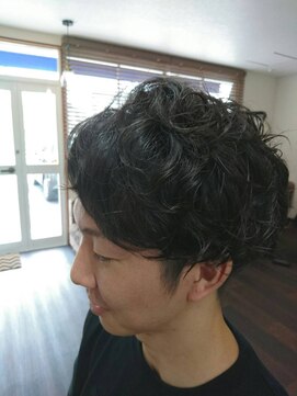 リッタ(Ritta) メンズのパーマスタイル