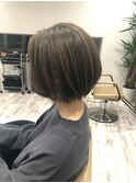 ショートボブ