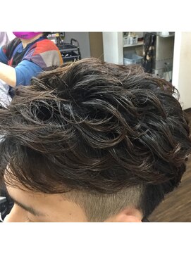 ヘアー サロン アサヒ(HAIR SALON ASAHI) サイドパートパーマスタイル