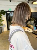 切りっぱなしバレイヤージュ_まろやかホワイトベージュ_