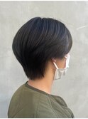 オリーブベージュ×丸みショート