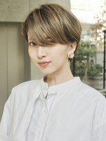 ロビー 表参道(ROBBY)&nbsp;大人耳掛けショート／前髪あり／表参道／30代40代50代