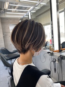 イキ 表参道(iki omotesando) モード/無造作ウェーブ/大人ガーリー[表参道駅]