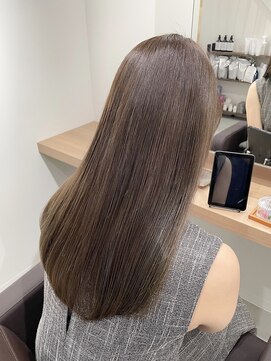 アトレ(attrait) ☆こっくりマロンベージュカラー ロング MADENAトリートメント