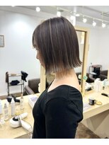 ユラギフロムユイマァル 水島店(YURAGI from YUIMARL)&nbsp;グレージュハイライト×切りっぱなしボブ