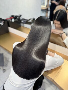 ミユーズ 表参道(Miyu's) 艶髪ストレート