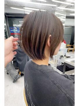 ビューナゴヤ 名駅(VIEW NAGOYA) 丸顔/ミニウルフ/チェリーブラウン/ショートボブ