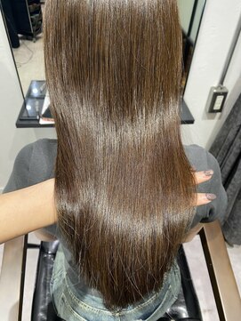 シモン(SIMON) ベージュ/半田/知多/半田美容室/知多美容室