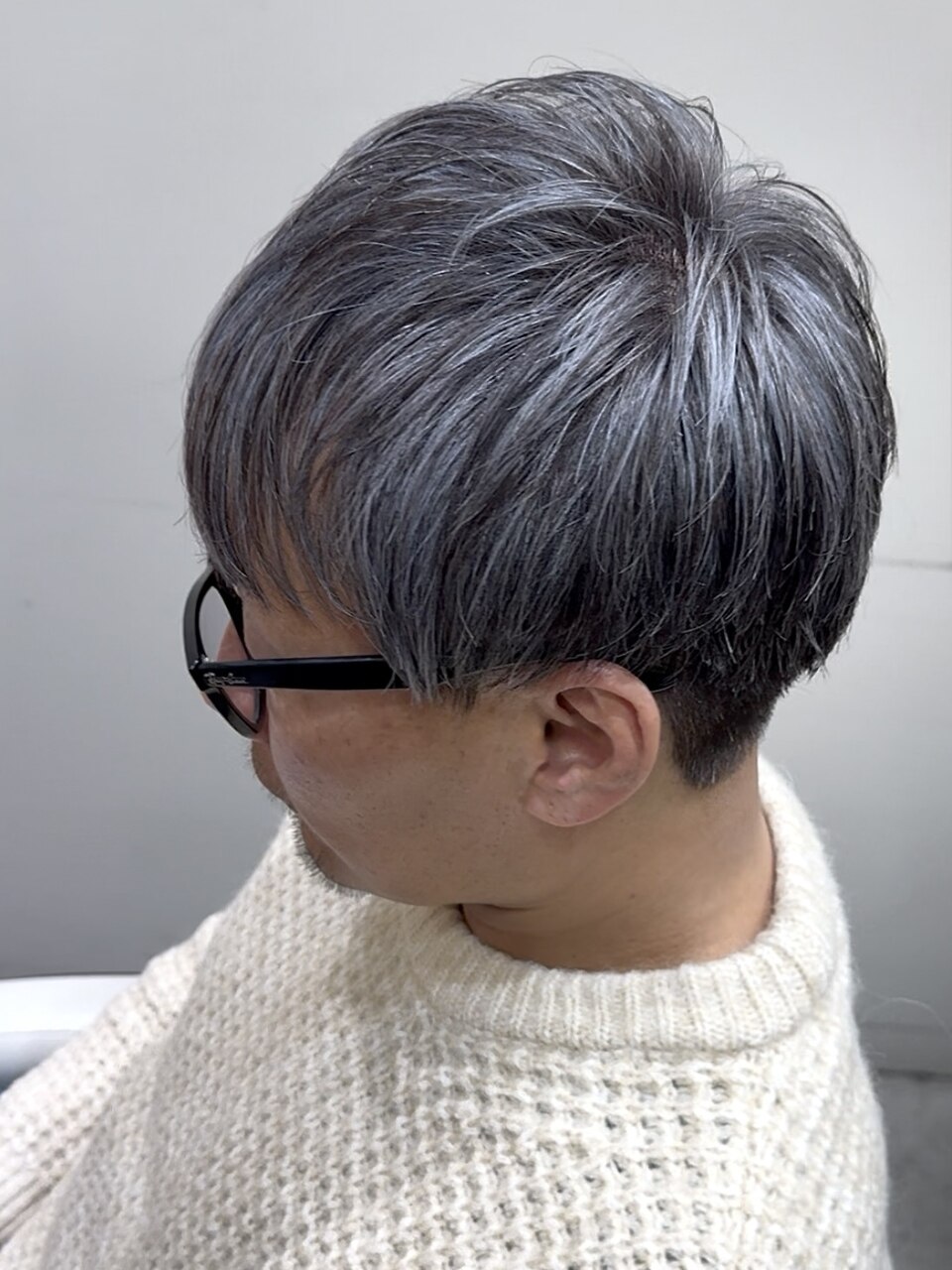 ジュニベア　シルバーメッシュ 筋感メッシュ/白髪ぼかし/シルバーメッシュ/40代男性髪型：L252879431