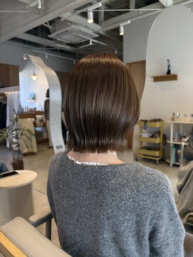 ムク 甲府(muku.) ボブ/顔まわりレイヤー/モカブラウン/透明感カラー
