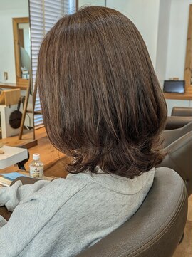 ヘアスタジオルース(HAIR STUDIO LUZ) 40代50代60代の大人ボブ/白髪ぼかしハイライト/堀江/北堀江