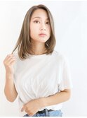ブリーチオンカラーのホワイトベージュで透明感◎　田原佐知子