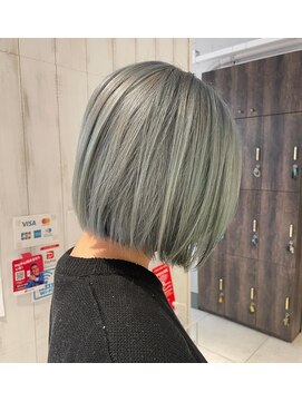 アジールヘア 池袋東口店(agir hair) スカイブルーホワイトシルバー池袋池袋東口