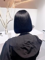 レフ(LEF)&nbsp;ブルーブラックボブ/ダブルカラー/ケアブリーチ/ブルーブラック