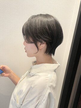 ジアン(GIEN) 丸みくびれショートヘア@吉元