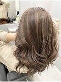 イメチェン☆ギャルにならない大人ハイライトカラー