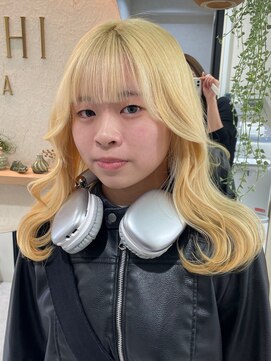 ハチ(HACHI) 抜きっぱなしブロンドロング♪