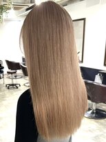 イリ 梅田(ili) インナーカラーホワイトブロンドフェイスレイヤー