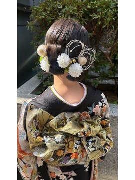 ブリエ(briller) TAKAKOstyle☆ツインシニヨン