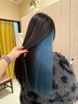 ビーグレイス 美濃加茂店(be Grace) ブルーインナーカラー×艶々ストレート