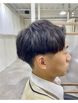 爽やかツーブロックマッシュショート