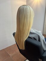 バロックトーキョー(BAROQUE TOKYO)&nbsp;外国人風ハイライト/バレイヤージュカラー【表参道原宿美容室】