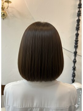 ウェルズグランデ 天理店(Well's GRANDE) 丸みが映える艶感ボブ