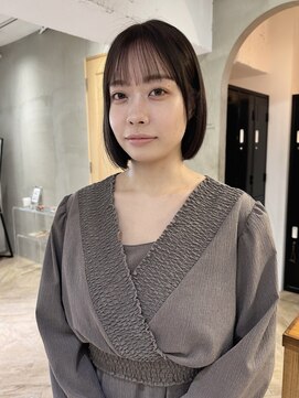 ローレン(LOREN) 黒髪/ボブルフ/ネビージュ/小顔/ワンレン/栄/髪質改善/前髪