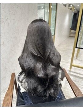 アンドリルム 梅田(&Lillme) 春におすすめ韓国風ブルーブラック