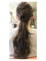 キキ 美容室(KIKI)&nbsp;kikiアップアレンジ★