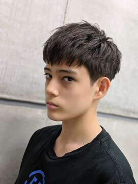 オーシャントーキョー ホワイト 原宿(OCEAN TOKYO WHITE) ナチュラルな刈り上げショート