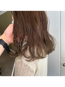 エミィ(emme) 【emme×笹川】ナチュラルハイライト×ミディ