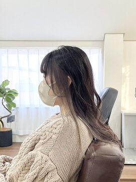 ホンネ(honne.) イヤリングカラー×ミルクティーグレージュ