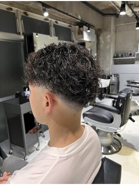 スティーロ 渋谷(Steelo) ローフェード パーマ